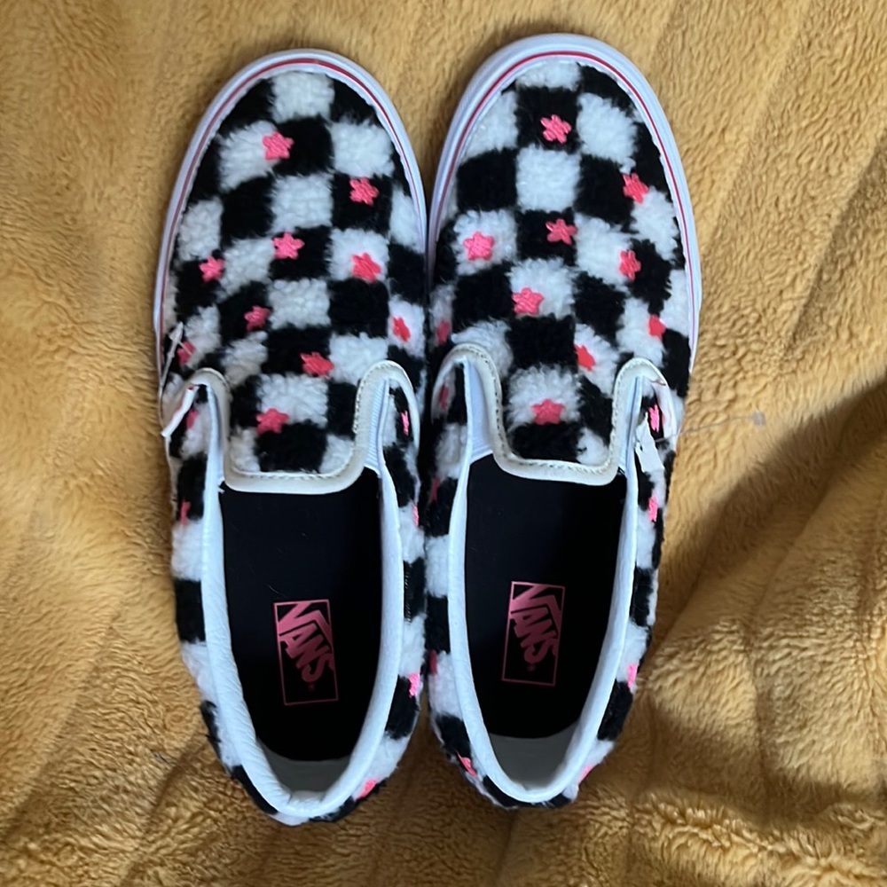 Vans - Checkered Faux Fur -size 7